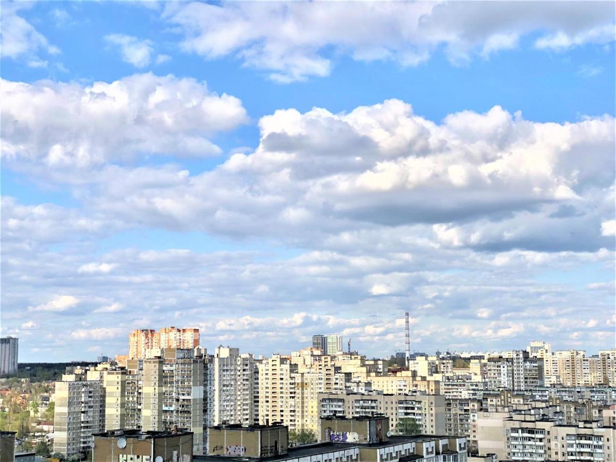 Vip Апартаменти З Видом На Озеро Kiev Esterno foto